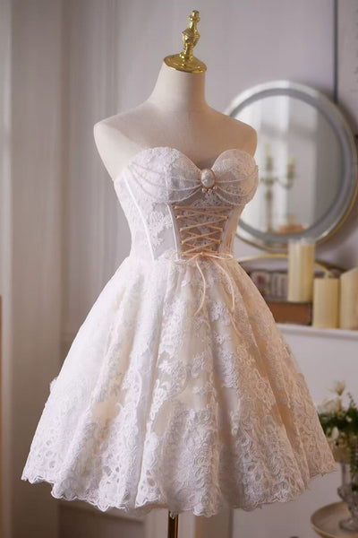 White Lace Strapless Sweetheart Neck Short Prom Dresses, White Lace Homecoming Dresses, White Formal Evening Dresses WT1818
