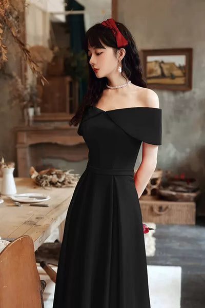 Off Shoulder Short Black Prom Dresses, Off the Shoulder Black Homecoming Dresses, Black Formal Graduation Evening Dresses WT1006